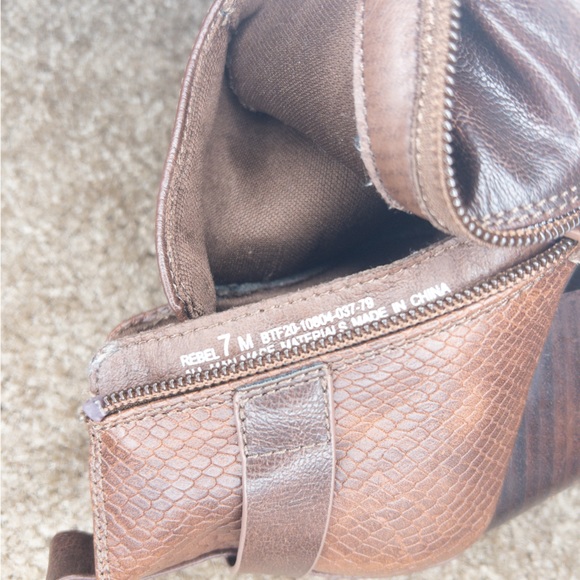 Baretraps Rebel Ankle Booties - Picture 7 of 7